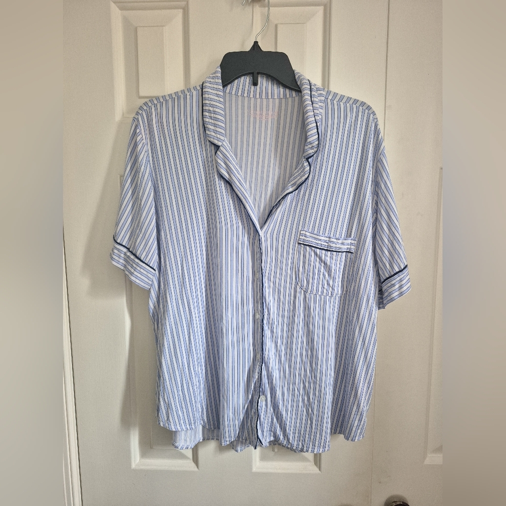 Super Soft Striped Lounge Top